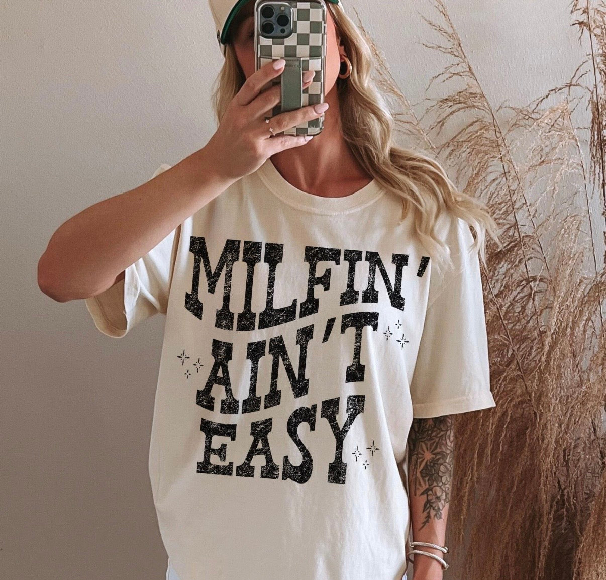 Milfin’ Ain’t Easy Western Graphic Tee | Funny Mama Shirt | Country Mom Tee | Trendy Cowgirl T-Shirt