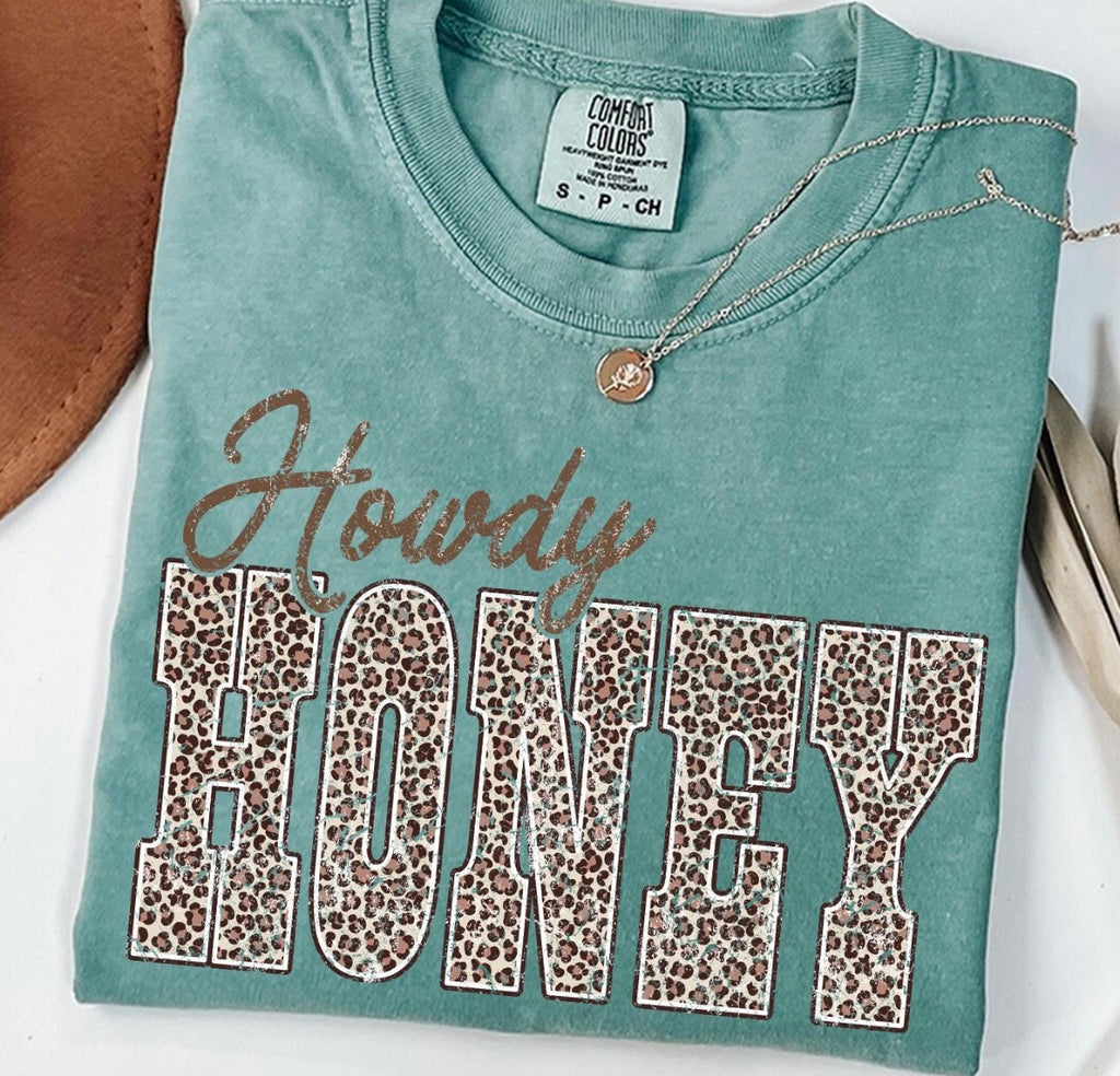 Howdy Honey Leopard Graphic Tee | Western Country Style Shirt | Cute Southern Comfort Colors Tee