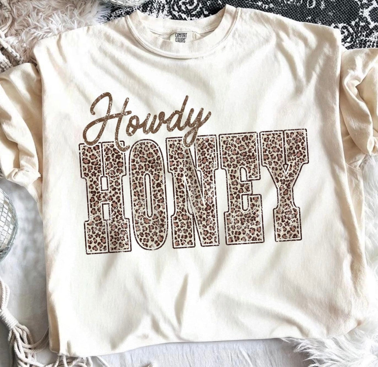 Howdy Honey Leopard Graphic Tee | Western Country Style Shirt | Cute Southern Comfort Colors Tee